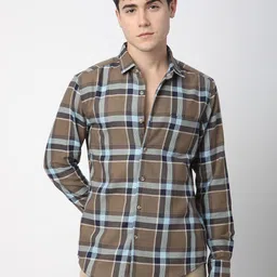 VASTRADO Men Classic Slim Fit Opaque Checked Casual Shirt image 3