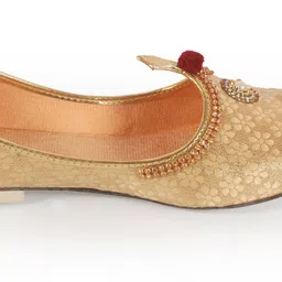nirali GOLD RUBBY WEEDING JUTTI 10 Mojaris For Men-picture-24