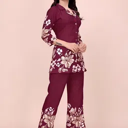 New Gravity Export Women Floral Printed Regular Silk Crepe Kurta with Trousers image 2