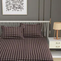 Bromwick Brown Bedsheet with 2 Pillow Covers image 3