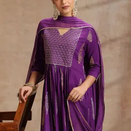 Khushal K Women Ethnic Motifs Printed Tiered Sequinned Kurta with Trousers & Dupatta image 4