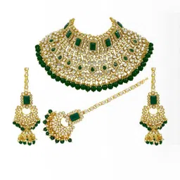 essta Women Green & Gold-Plated Kundan Bridal Necklace & Earring With Maang Tikka Set-picture-15