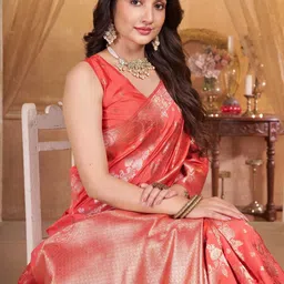 Garden Vareli Ethnic Motifs Woven Design Zari Banarasi Saree image 3