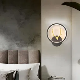 KINIS Black & Gold-Toned Acrylic Quirky Abstract Shaped Shaped Wall Lamp image 4