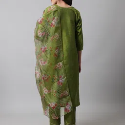 vredevogel Women Silk Blend Kurta Pant Set image 2