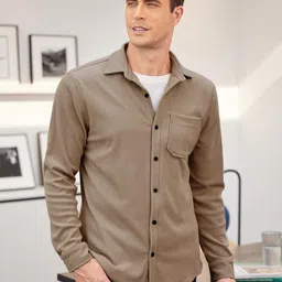 deelmo Men Regular Fit Solid Button Down Collar Casual Shirt image 3