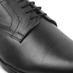 Mochi Men Black Solid Leather Formal Derbys image 4