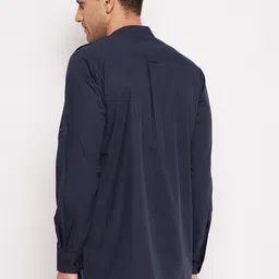 Hypernation Men Navy Blue Thread Work Pathani Kurta image 2