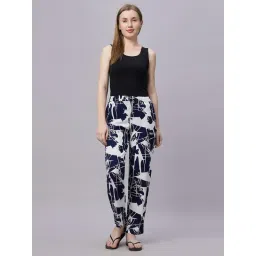 SOIE Supersoft Rayon Printed Pyjamas with Pockets image 5