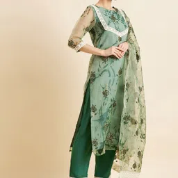 PANIT Floral Embroidered Kurta With Trousers & Dupatta image 3