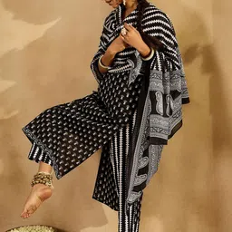 Indo Era Black Ethnic Motifs Printed Pure Cotton Straight Kurta With Trousers & Dupatta image 3