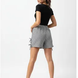HIGH BUY Women Checked Loose Fit High-Rise Technology Shorts image 2