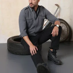 High Star Men Regular Fit Utility Heavy Washed Spread Collar Solid Cotton Casual Shirt image 5