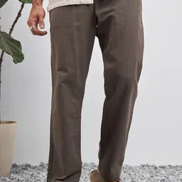 HIGHLANDER Men Relaxed Fit Trousers-picture-18