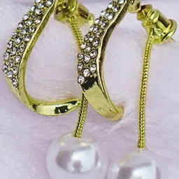 zefrokart Beautiful Pearl Wing Stud Earrings image 4