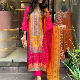 GoSriKi Women Floral Printed Regular Kurta with Trousers & With Dupatta-picture-36