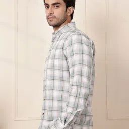 WROGN Men Comfort Fit Spread Collar Tartan Checked Cotton Casual Shirt image 5