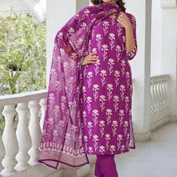 Pantos Women Floral Printed Kurta with Palazzos & Dupatta image 5