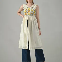 Myshka Women Floral Embroidered Thread Work Floral Khadi Kurta-picture-28