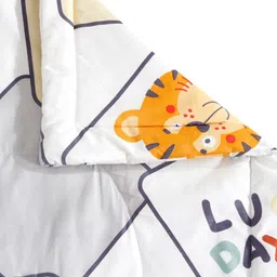 HOSTA HOMES White Cartoon Printed Reversible AC Room 210 GSM Single Bed Comforter image 4