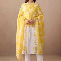 Indo Era Women Floral Embroidered Regular Thread Work Pure Cotton Kurta with Trousers & With Dupatta image 3