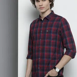 the indian garage co. Men Slim Fit Checkered Spread Collar Casual Shirt image 5