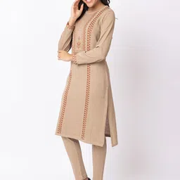 KEIKO Geometric Woven Design Round Neck Jacquard Straight Kurta image 4