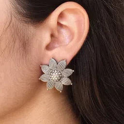 Hardin Style Silver-Plated Floral Studs-image-32