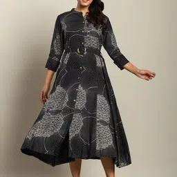 ZUMMER Printed Mandarin Collar T-shirt Midi Dress-picture-27