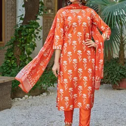Lilots Women Floral Printed Regular Kurta with Trousers & With Dupatta image 5