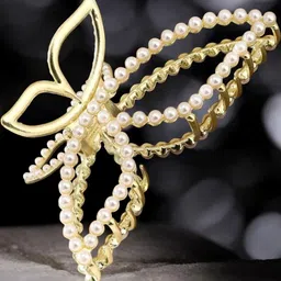 DressBerry Women Embellished Claw Clip image 3