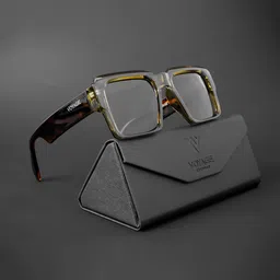 Voyage Unisex Square Sunglasses with Polarised and UV Protected Lens image 1