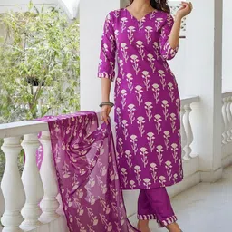 BAPS Women Floral Printed Kurta with Trousers & Dupatta image 3