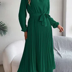 StyleCast x Revolte Solid A-Line Pleated Midi Dress image 4