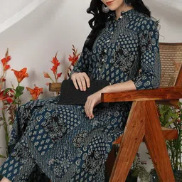 YASH GALLERY Women Cotton Blend Printed Kurta Sets image 4