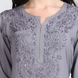 KHAKA Floral Embroidered Chikankari Kurta With Trousers image 2