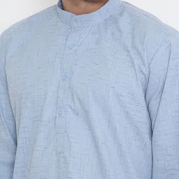 Maharaja Men Solid Kurta with Trousers image 3