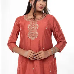 Label By Anusha Embroidered Notch Neck Mirror Work Kurta with Trousers & With Dupatta image 3