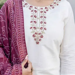 Navlik Floral Yoke Design Thread Work Straight Kurta with Trouser & Dupatta image 2