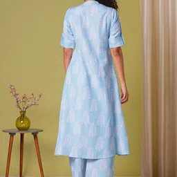 GoSriKi Women Ethnic Motifs Printed Regular Kurta with Palazzos image 4