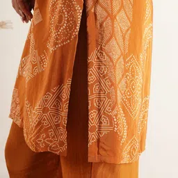 ZNKL Women Floral Printed Mirror Work Kurta with Trousers image 5