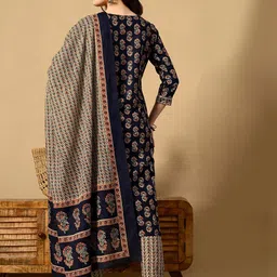 KEOSA V-Neck Floral Printed Pure Cotton Thread Work Kurta with Trouser & Dupatta image 2