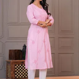 RANI PRINTS Chikankari Embroidered Pure Cotton V-Neck Straight Kurta image 5