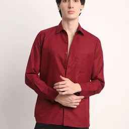 THE BEETEL HOUSE Men Smart Regular Fit Spread Collar Solid Cotton Casual Shirt image 2