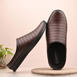 KASTAVA Men Slip-On Round Toe Mules-picture-20