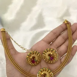 ROFARWORD Gold-Plated Artificial Stones Studded Traditional Jewellery Set image 2