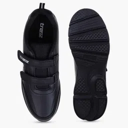 Trenz Men Round Toe Sneakers image 3