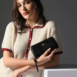 United Colors of Benetton Textured PU Handheld Bag-picture-15