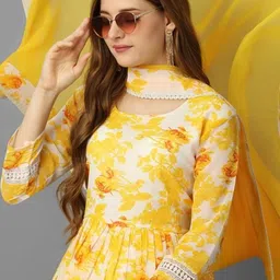 AAFAMI Women Floral Printed Panelled Kurta with Trousers & With Dupatta image 3