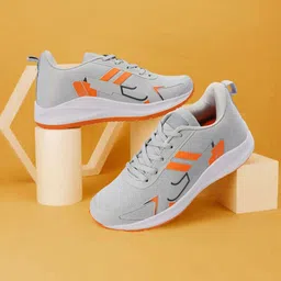 glitchez Men Colourblocked Sneakers-image-57